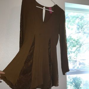 yellow long sleeve dress